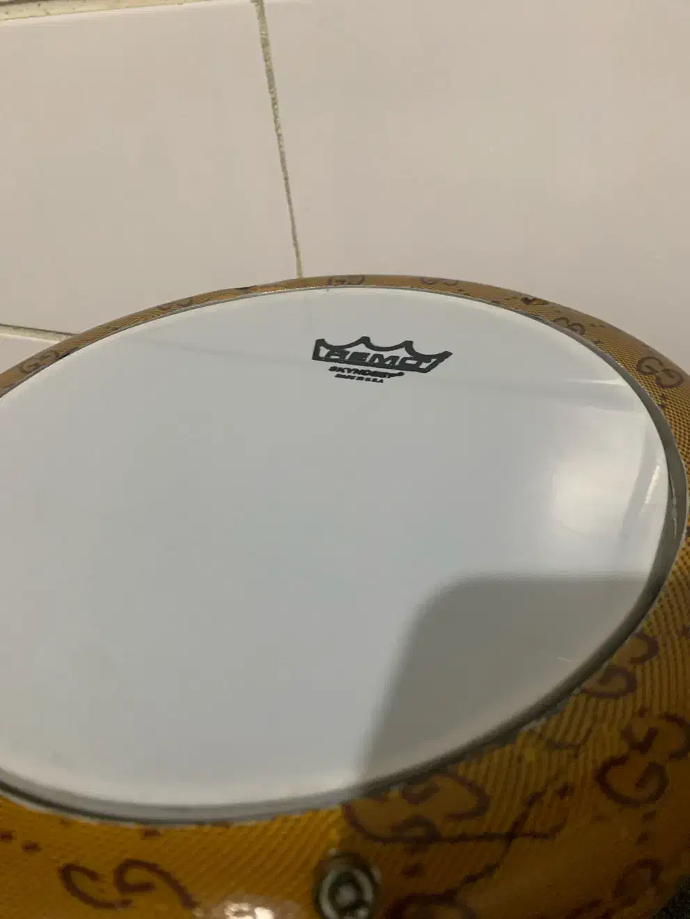 تمپو رمو|درام و پرکاشن|اراک, |دیوار