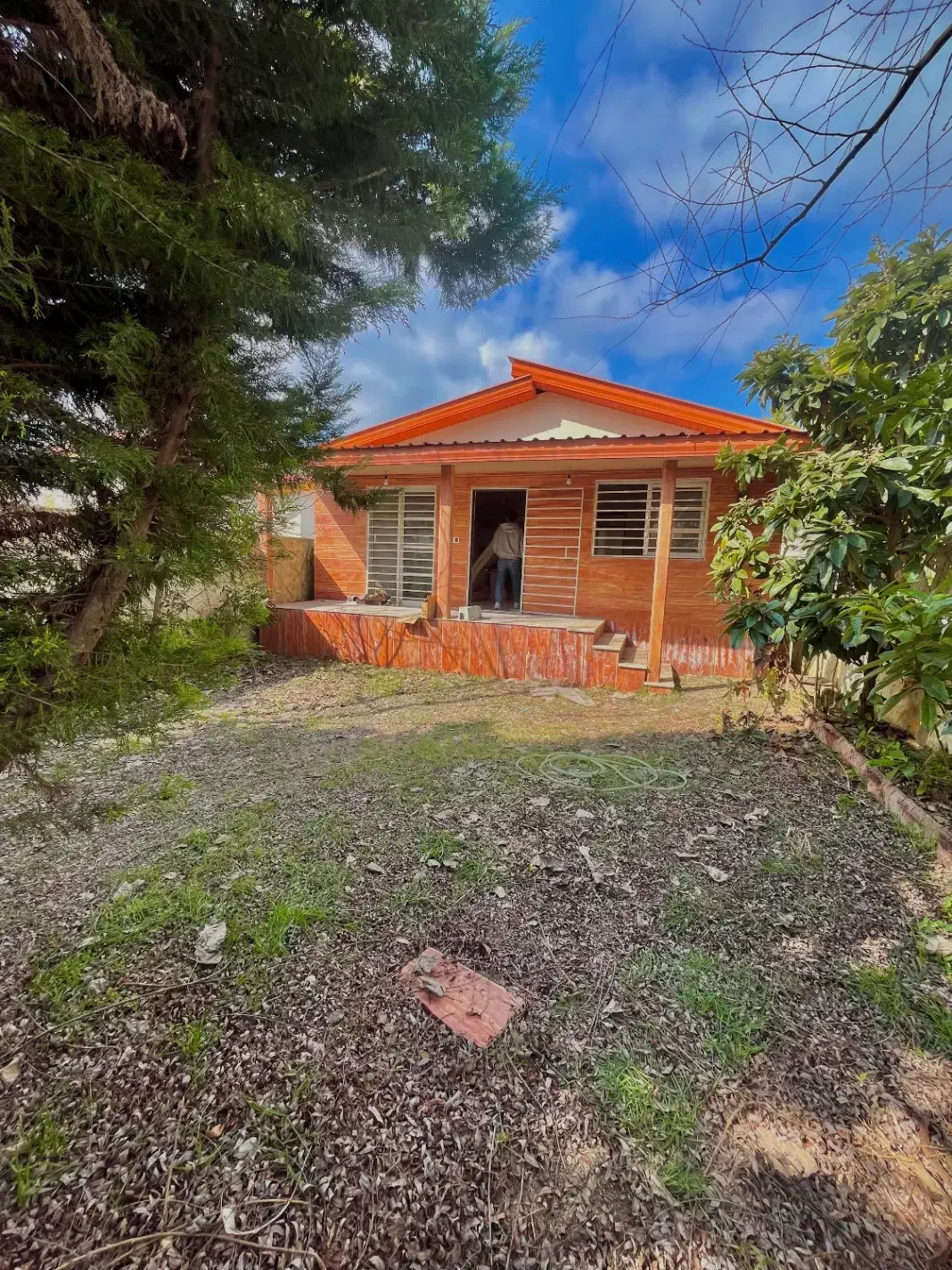 ویلا باغ ۲۲۰ متر زمین ۲ خواب با سند و انشعابات|فروش خانه و ویلا|چمستان, |دیوار