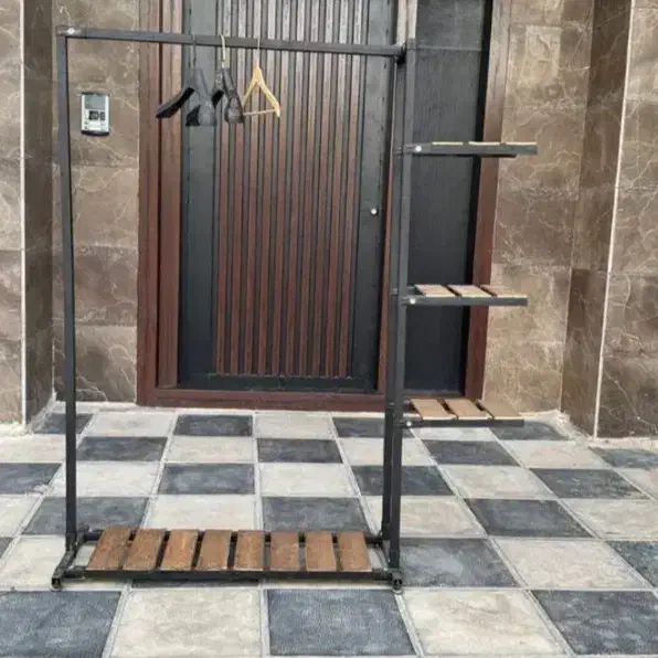 رگال لباسی|بندرخت و رخت‌آویز|نسیم‌شهر, |دیوار