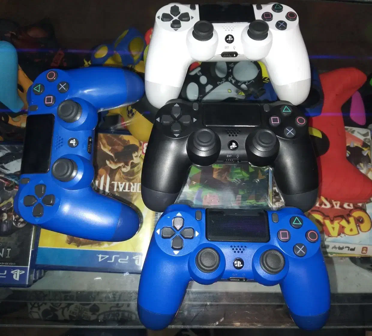 فروش دسته ps4 فیک و اصل پی اس فور|کنسول، بازی ویدئویی و آنلاین|صدرا-فارس, فاز ۱|دیوار