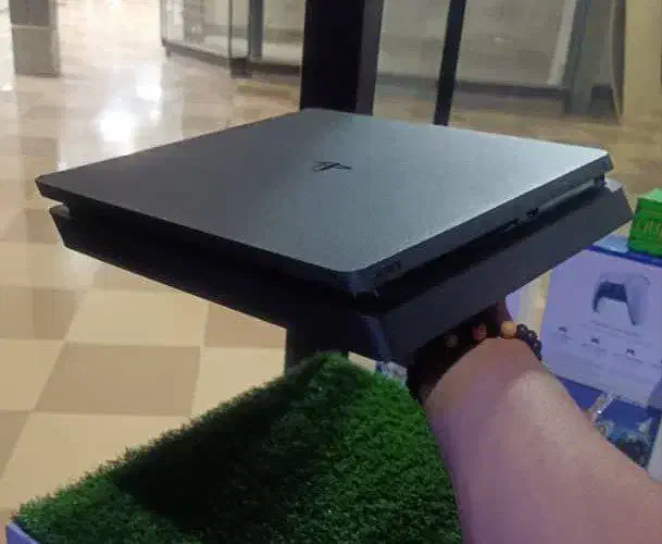 PS4 اسلیم یک ترا کپی خور|کنسول، بازی ویدئویی و آنلاین|ابهر, |دیوار