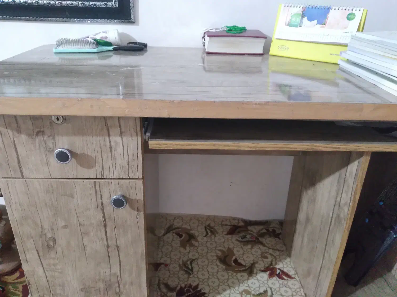 میز تحریر نو|میز تحریر و کامپیوتر|ارومیه, |دیوار