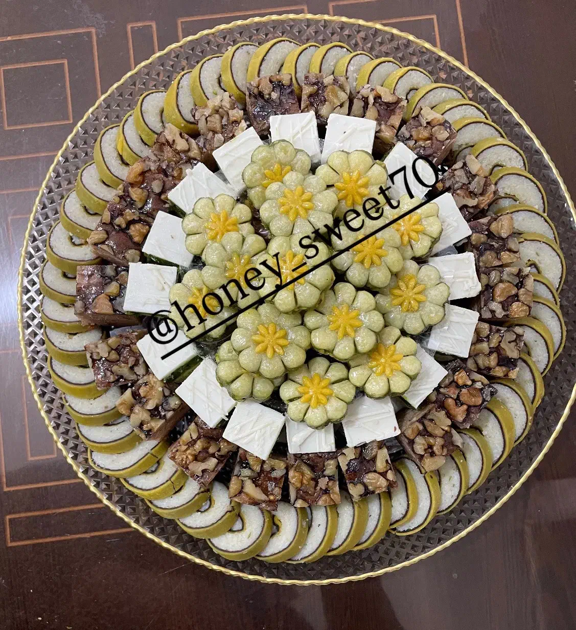 شیرینی خانگی(هانی)|خدمات پذیرایی، مراسم|سیرجان, |دیوار