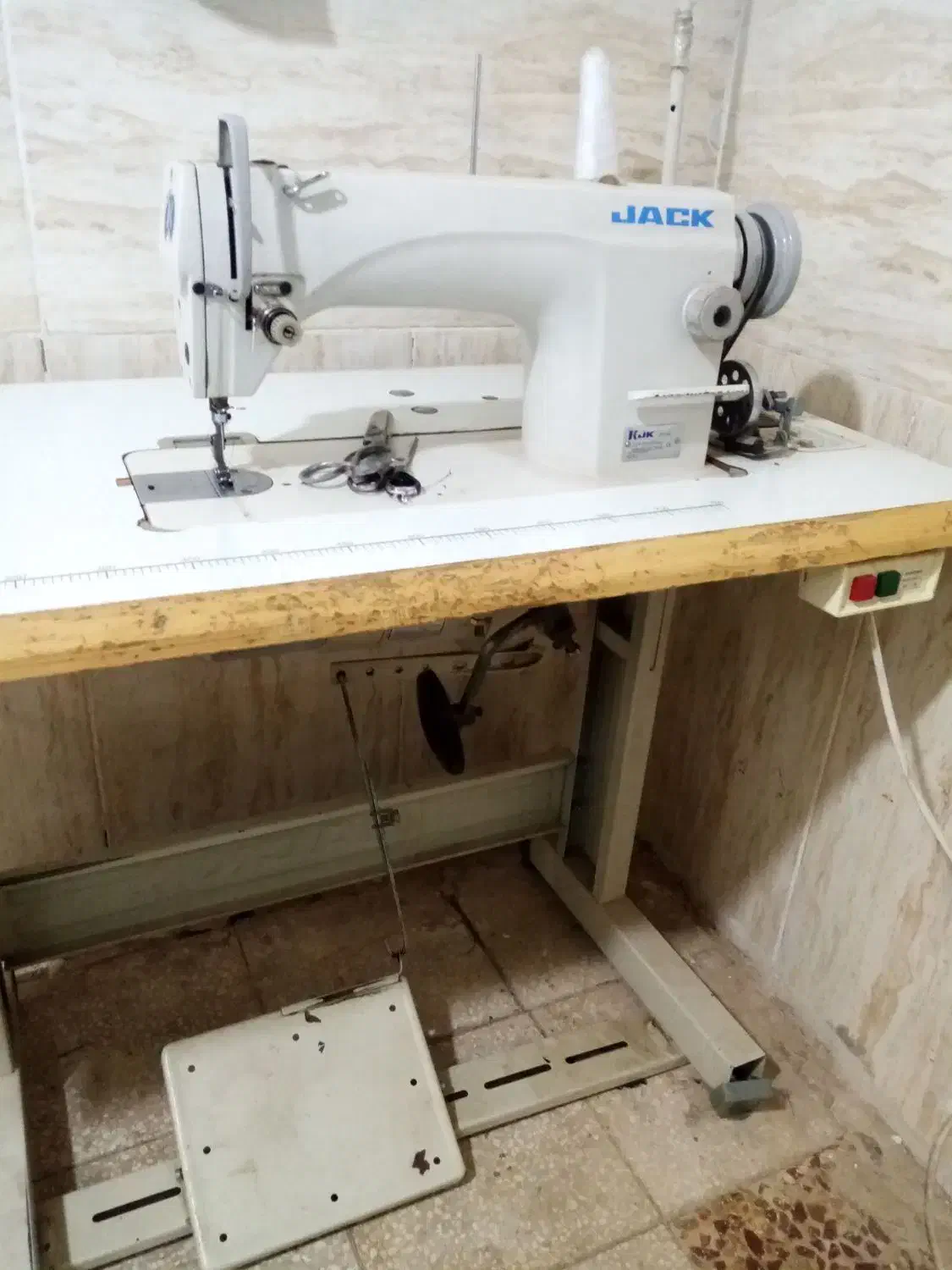 چرخ خیاطی صنعتی راسته دوز|چرخ خیاطی و ریسندگی|سبزوار, طبرسی (جعفرآباد)|دیوار