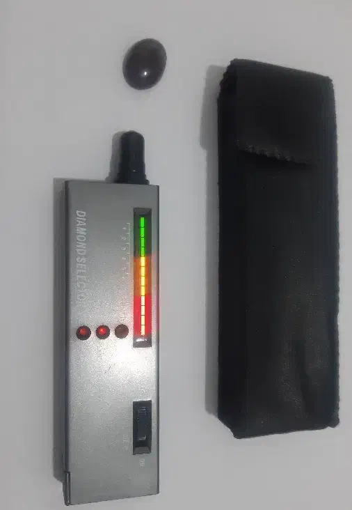 سنگ قیمتی ودستگاه سختی سنج|ابزارآلات|یاسوج, |دیوار