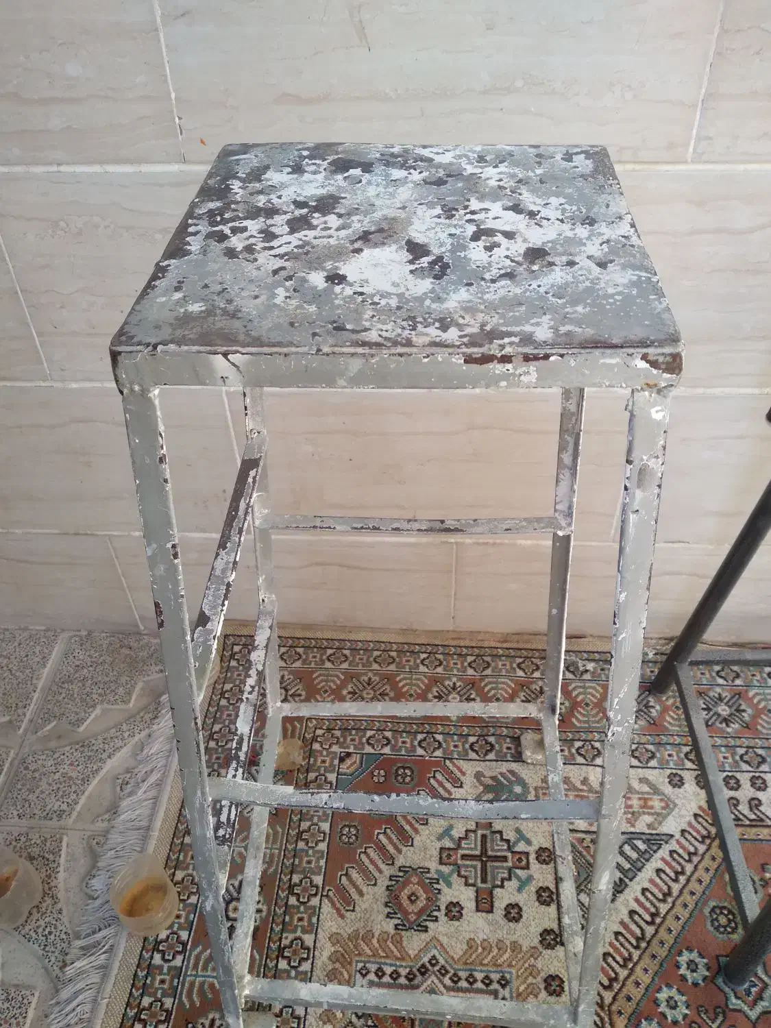 چهار پایه|صندلی و نیمکت|قزوین, |دیوار