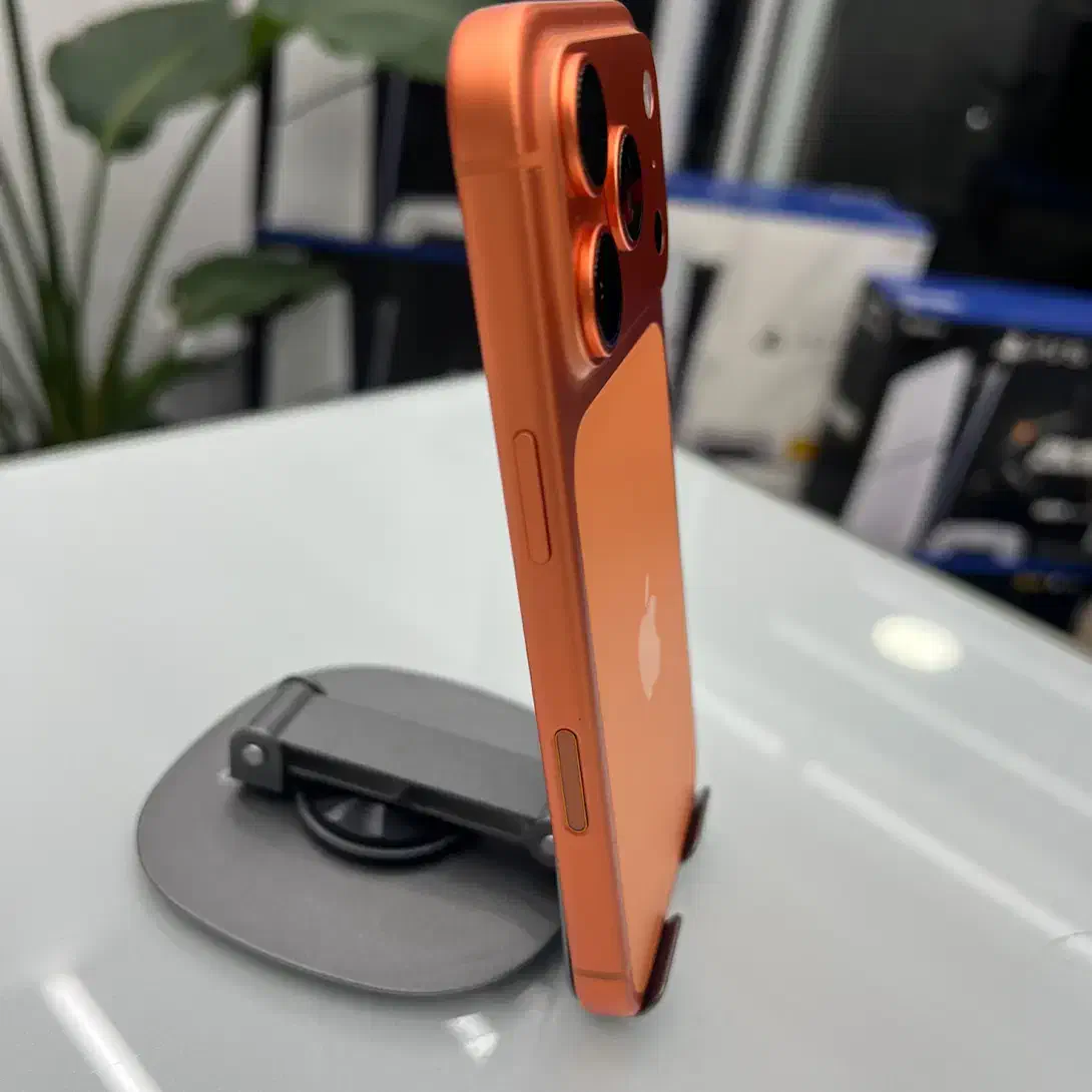 اپل iphone 17pro حافظه 256 گیگ|موبایل|اصفهان, بهارستان|دیوار