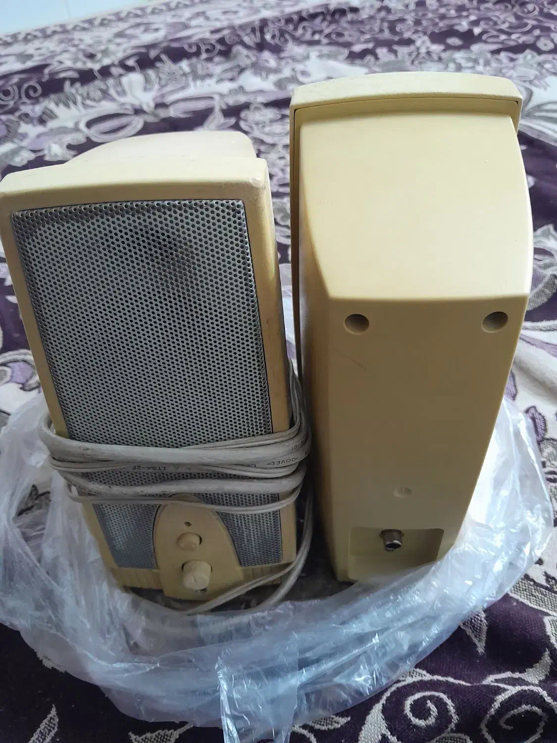 اسپیکرهای سالم|قطعات و لوازم جانبی رایانه|مشهد, دانشجو|دیوار