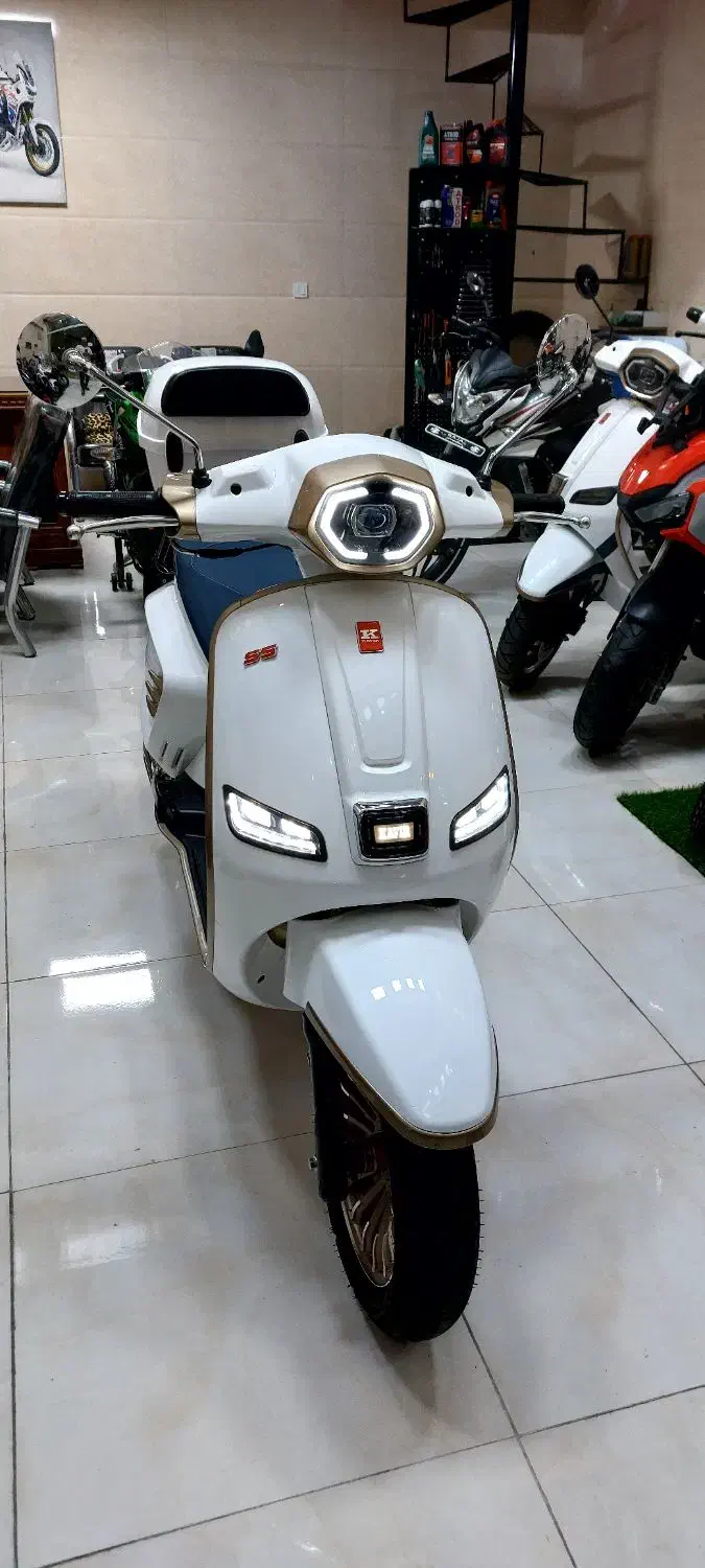 طرح وسپاS5 درحد خشک|موتورسیکلت|سمنان, |دیوار