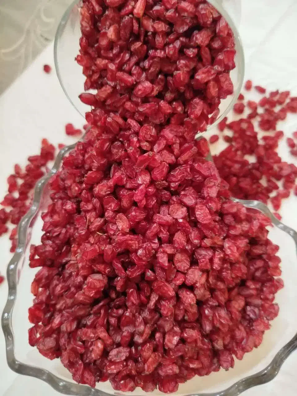 زرشک پُفکی اَعلـا  قرمز یاقوتی، دانه‌دانه و ترش|خوردنی و آشامیدنی|اصفهان, باغ زرشک|دیوار