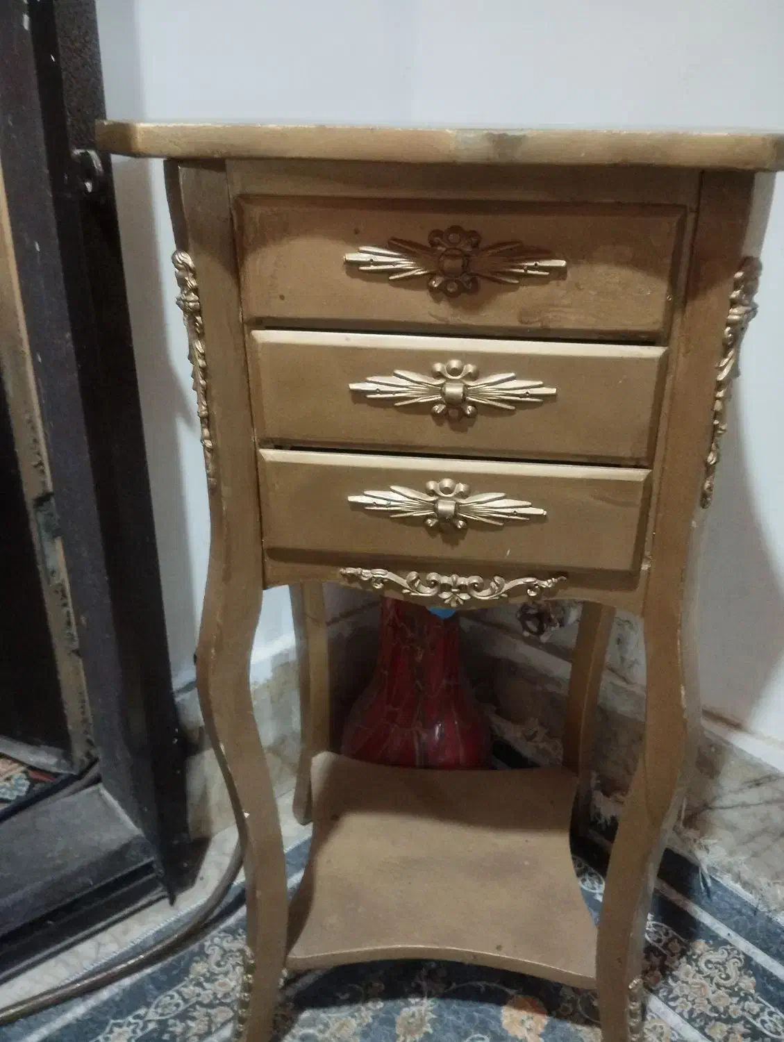 میز تلفن|میز تلفن|مشهد, شهید هاشمی نژاد|دیوار