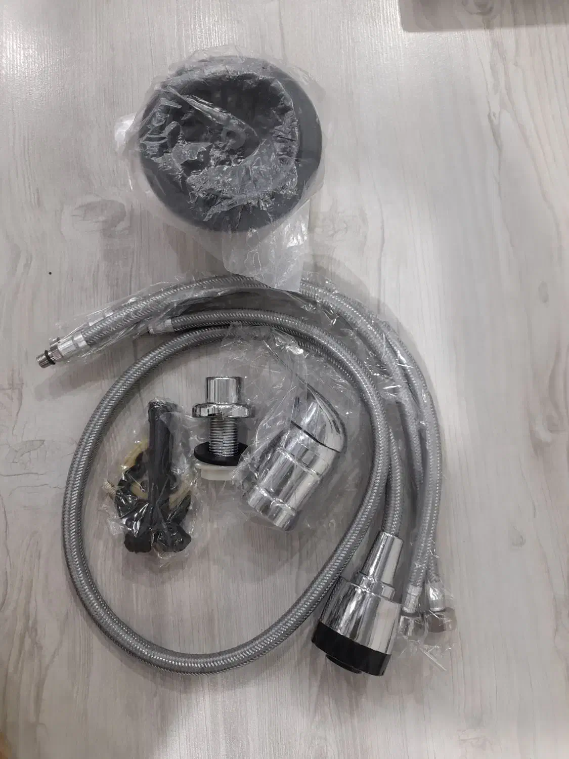 صندلی چرم سرشور آرایشگاه * با شیرآلات اثاث مارکت|آرایشگاه و سالنهای زیبایی|سیرجان, |دیوار