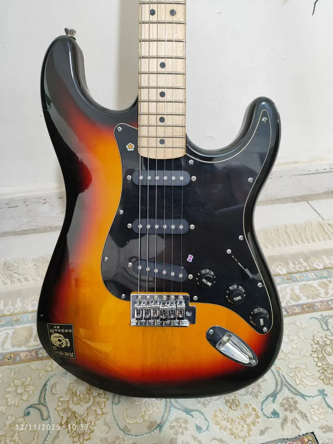 فروش گیتار الکتریک BEATLES|گیتار، بیس، امپلیفایر|بندرعباس, |دیوار