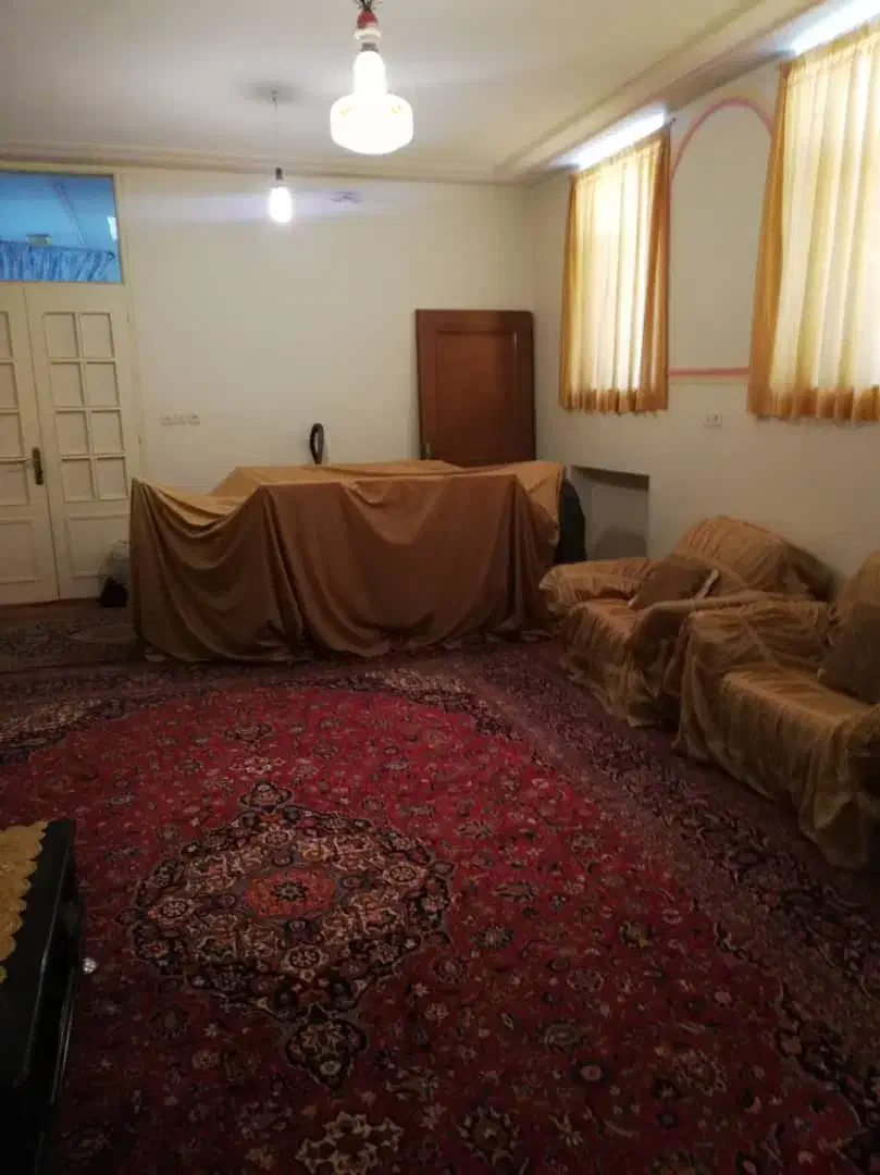 فروش خانه دو طبقه ویلایی استثنایی|فروش خانه و ویلا|قم, باغ شازده|دیوار