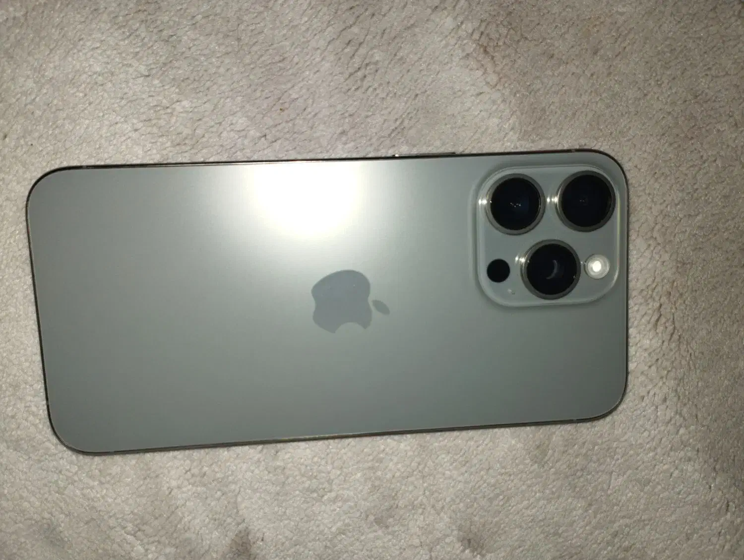 اپل iPhone 15 Pro Max با حافظهٔ ۲۵۶ گیگابایت|موبایل|مشهد, الهیه|دیوار