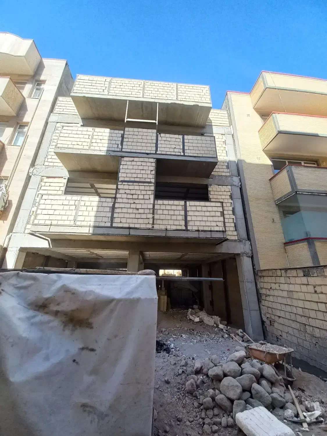 پیش فروش آپارتمان درفاز۲ سهندنگین (بازرگانی فتحی)|پیشفروش املاک|سهند, |دیوار