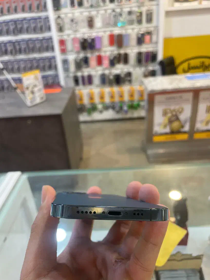 اپل iPhone 12 Pro با حافظهٔ ۲۵۶ گیگابایت zaa|موبایل|مشهد, احمدآباد|دیوار