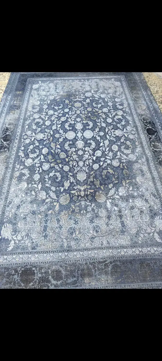 فروش ویژه فرش ۷۰۰شانه تخفیفی زیر قیمت بازار|فرش|همدان, |دیوار