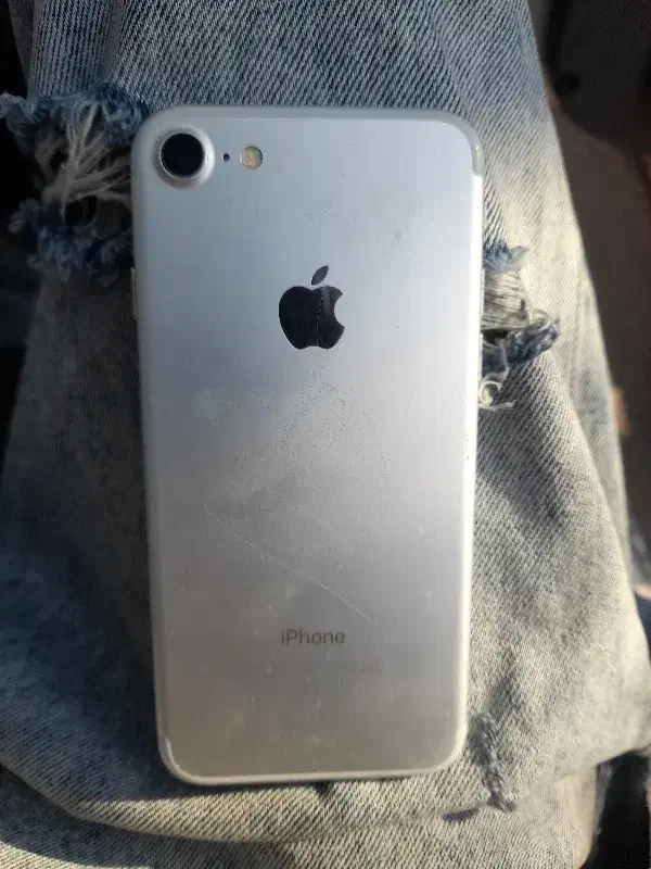 ایفون 7|موبایل|پرند, فاز ۶|دیوار