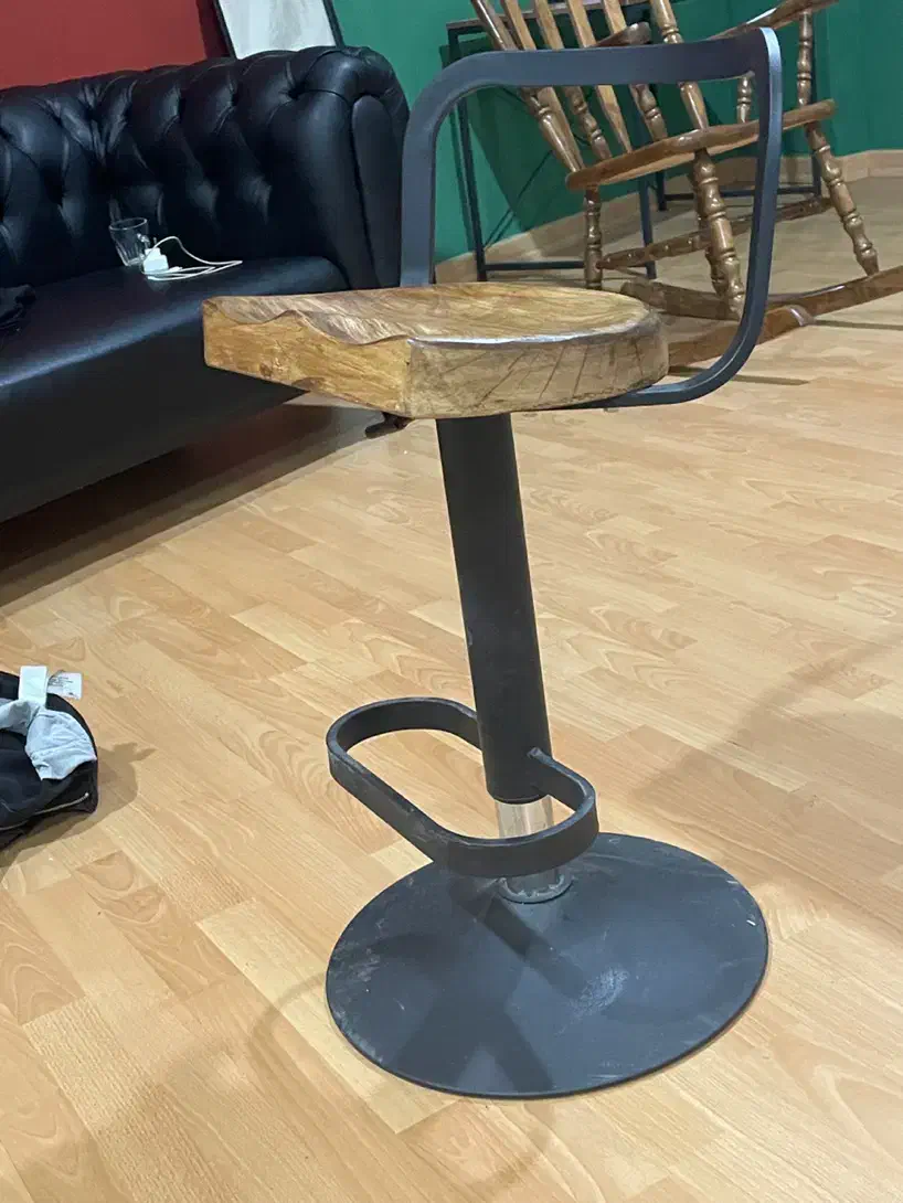 صندلی|صندلی و نیمکت|رشت, بازار|دیوار