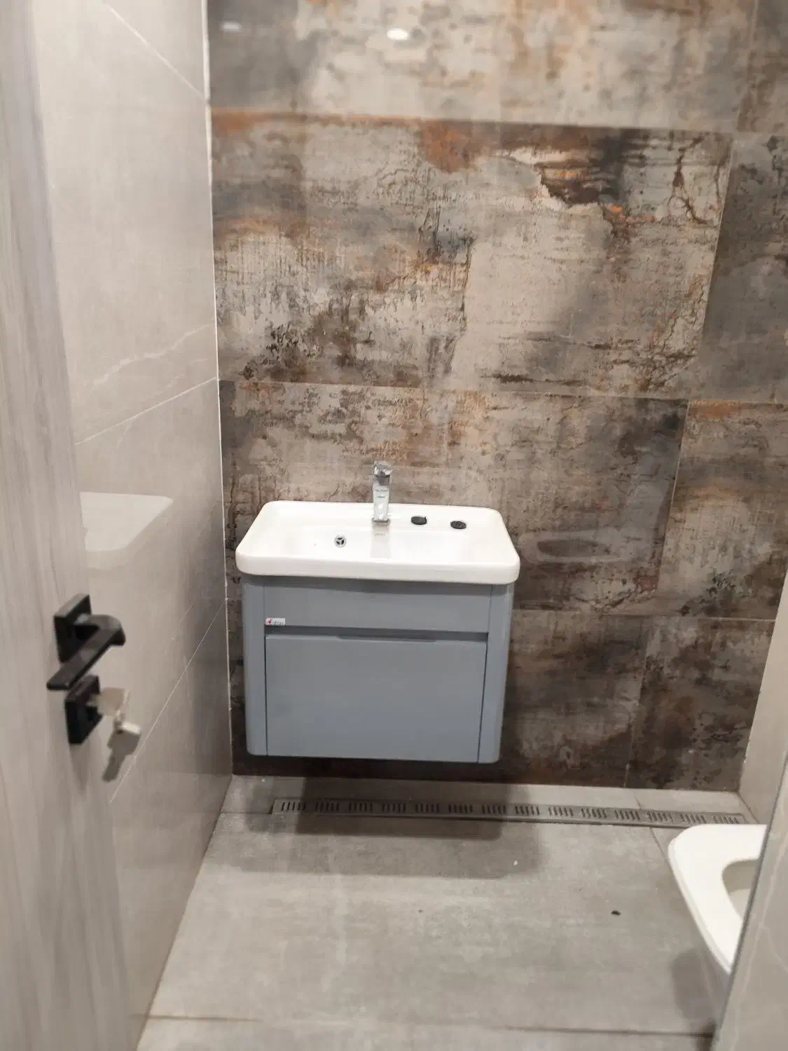 فروش واحد تجاری نوساز / ساختمان روما|فروش دفتر کار، اتاق اداری، مطب|بوشهر, |دیوار