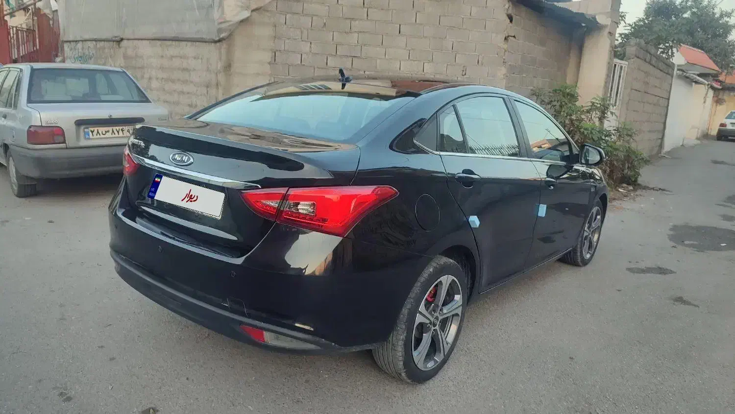 اریزو 5 مشکی مدل 1402|خودرو سواری و وانت|قائم‌شهر, |دیوار