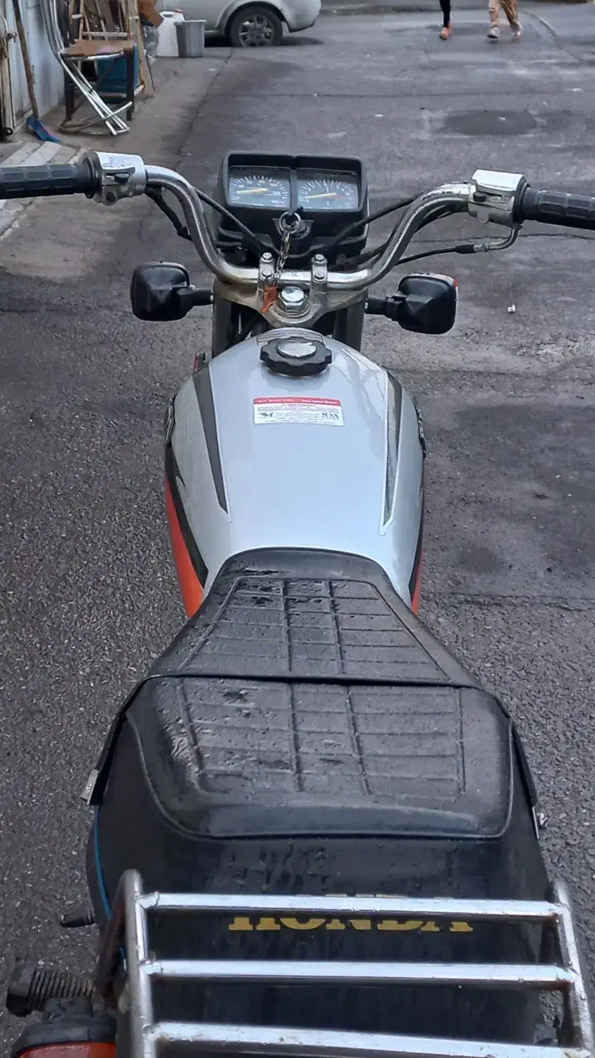 هندا۱۳۹۰|موتورسیکلت|قم, هفت تیر|دیوار