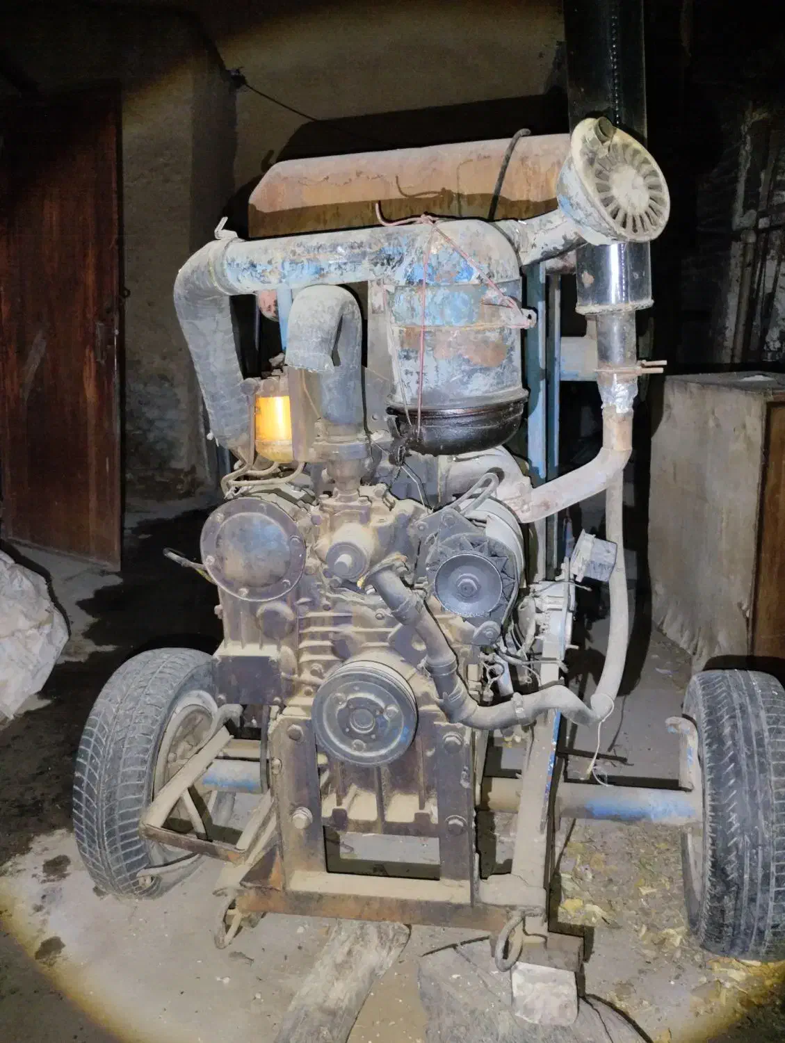 موتور فیات سه سیلندر پمپ انگلیسی همراه150متر شلنگ|ماشین‌آلات صنعتی|خرم‌آباد, |دیوار