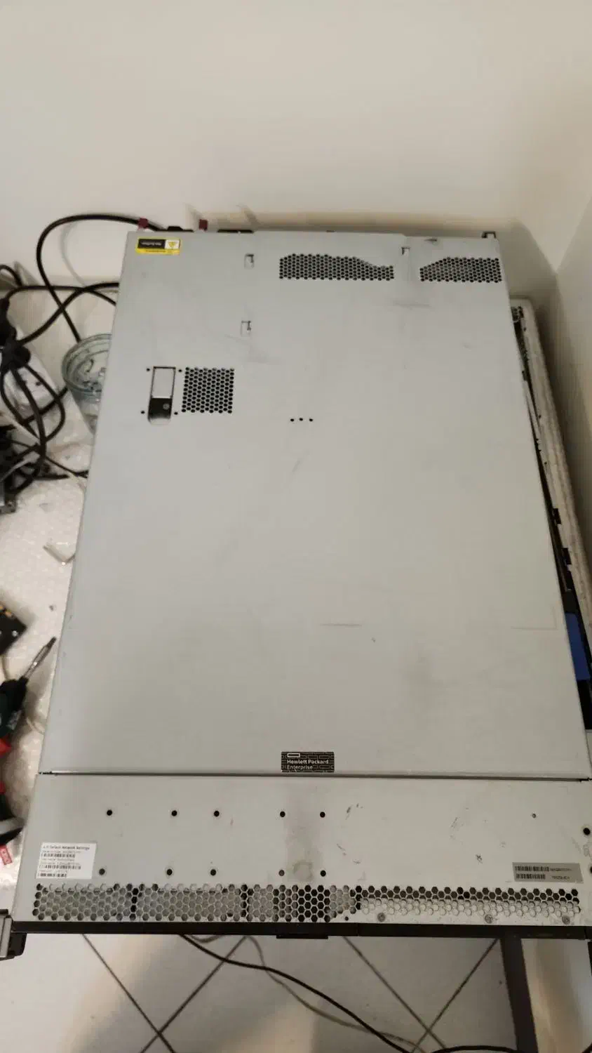 سرور server dl360 g9 8sff used|مودم و تجهیزات شبکه|تهران, سهروردی|دیوار