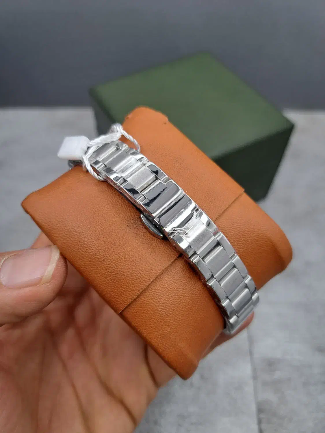 کادو ۲۰آذر روز زن و روز مادر الگانس منشوری سبز آبی|ساعت|اصفهان, قائمیه|دیوار