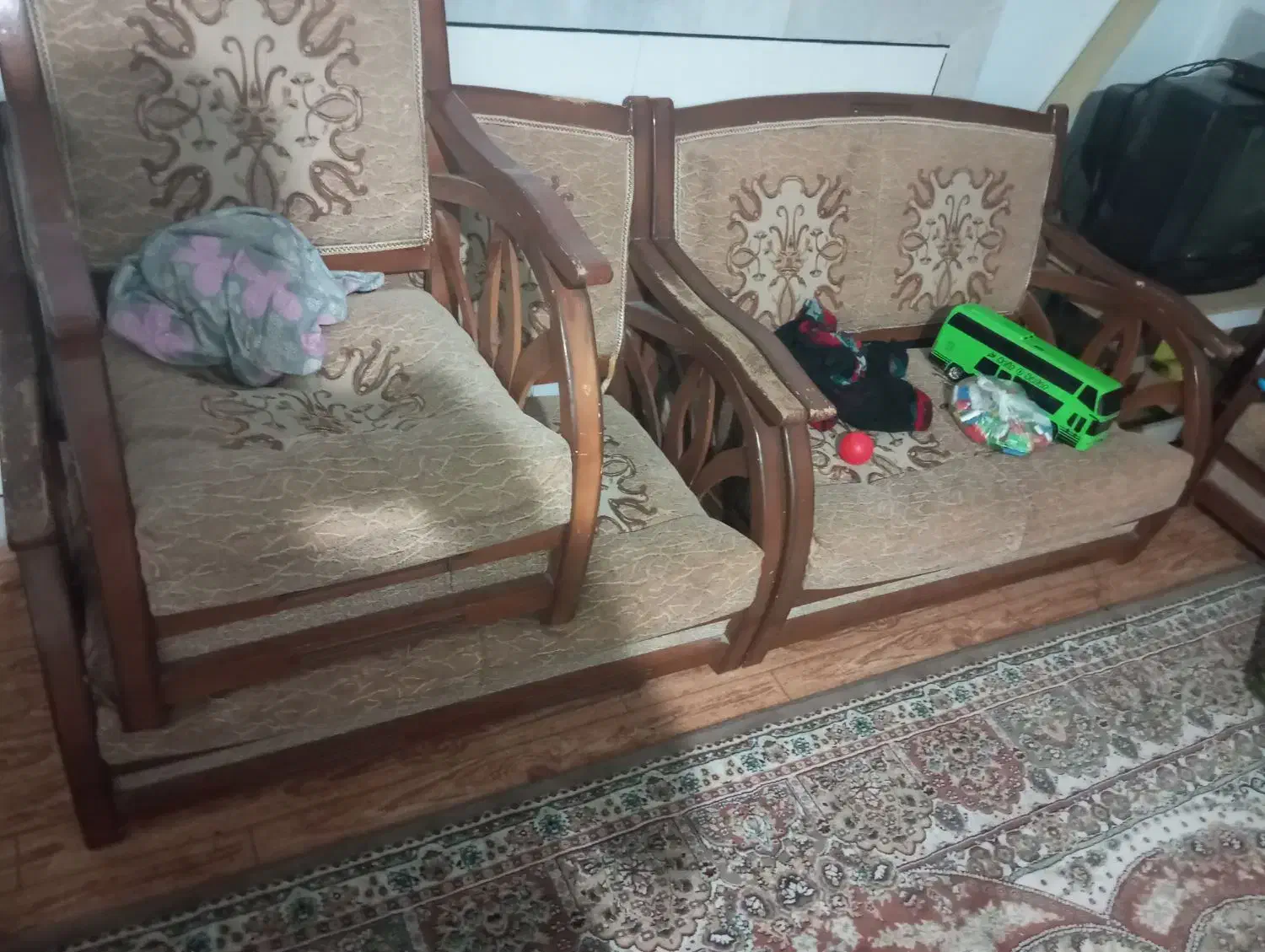 مبل|مبلمان خانگی و میز عسلی|شهرکرد, |دیوار