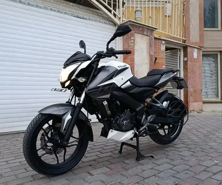 ns200|موتورسیکلت|گنبد کاووس, |دیوار