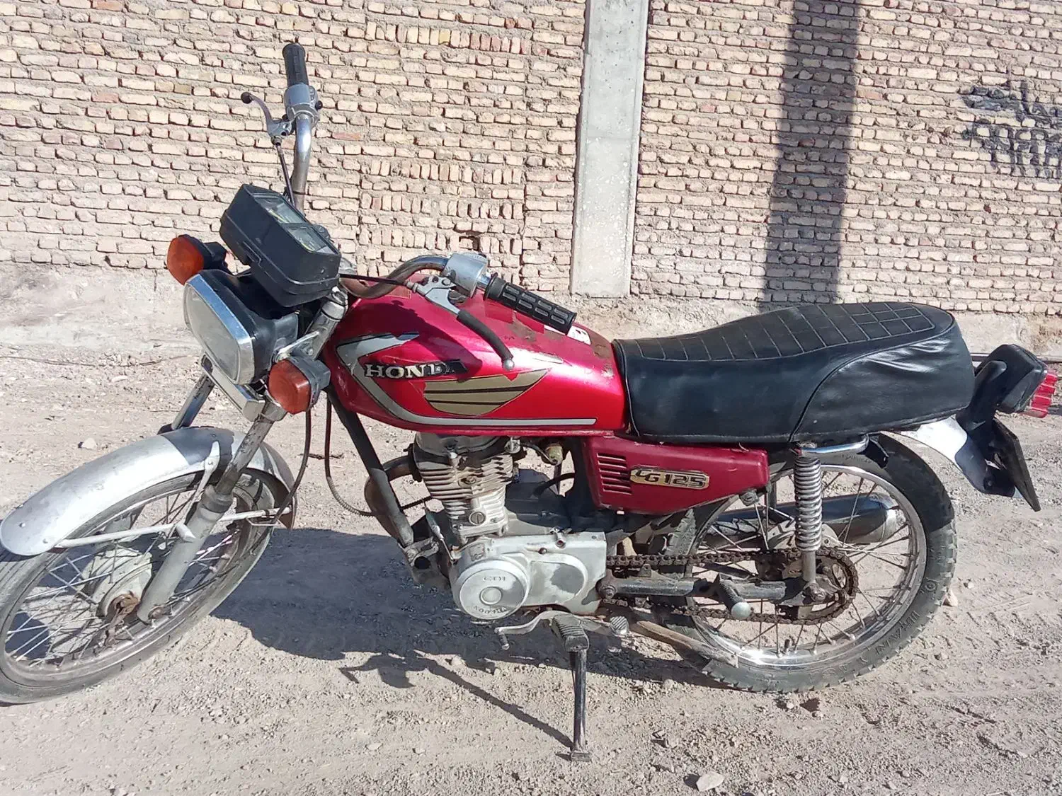 موتورهندا|موتورسیکلت|سراب, |دیوار