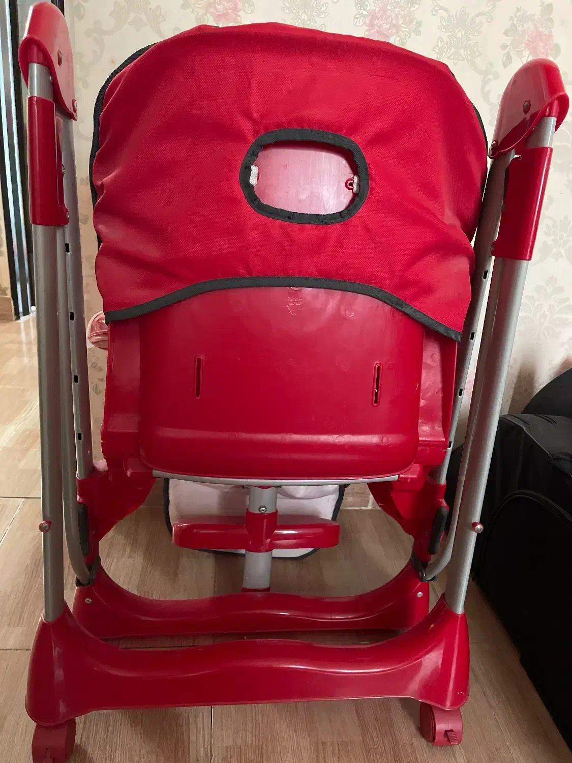 صندلی غذا|تخت و صندلی بچه|صومعهسرا, |دیوار