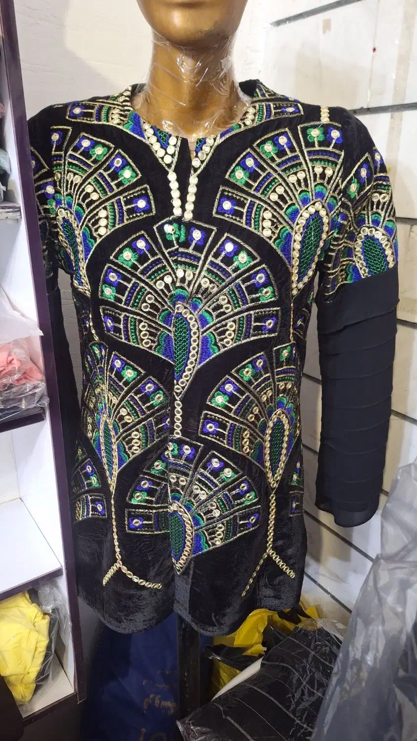 کت مخمل سوزندوزی دوختم کوچیک قیمت مناسب|لباس|ورامین, ورامین|دیوار