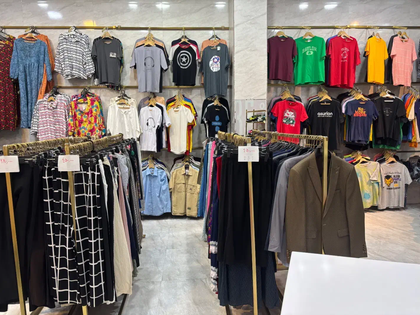 واگذاری مغازه پوشاک استوک|اجارهٔ مغازه و غرفه|بیجار, |دیوار