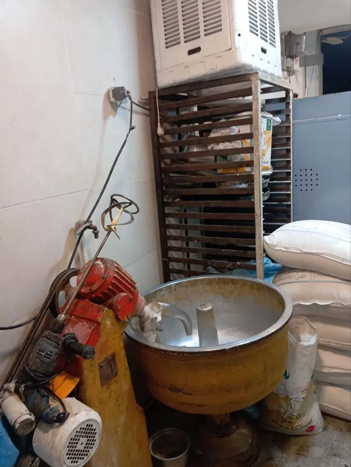 مغازه کلوچه پزی|فروشگاه و مغازه|بابل, |دیوار