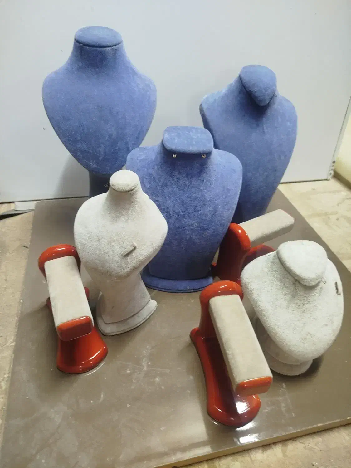 دکوری و مانکن|مجسمه، تندیس، ماکت|ورامین, ورامین|دیوار