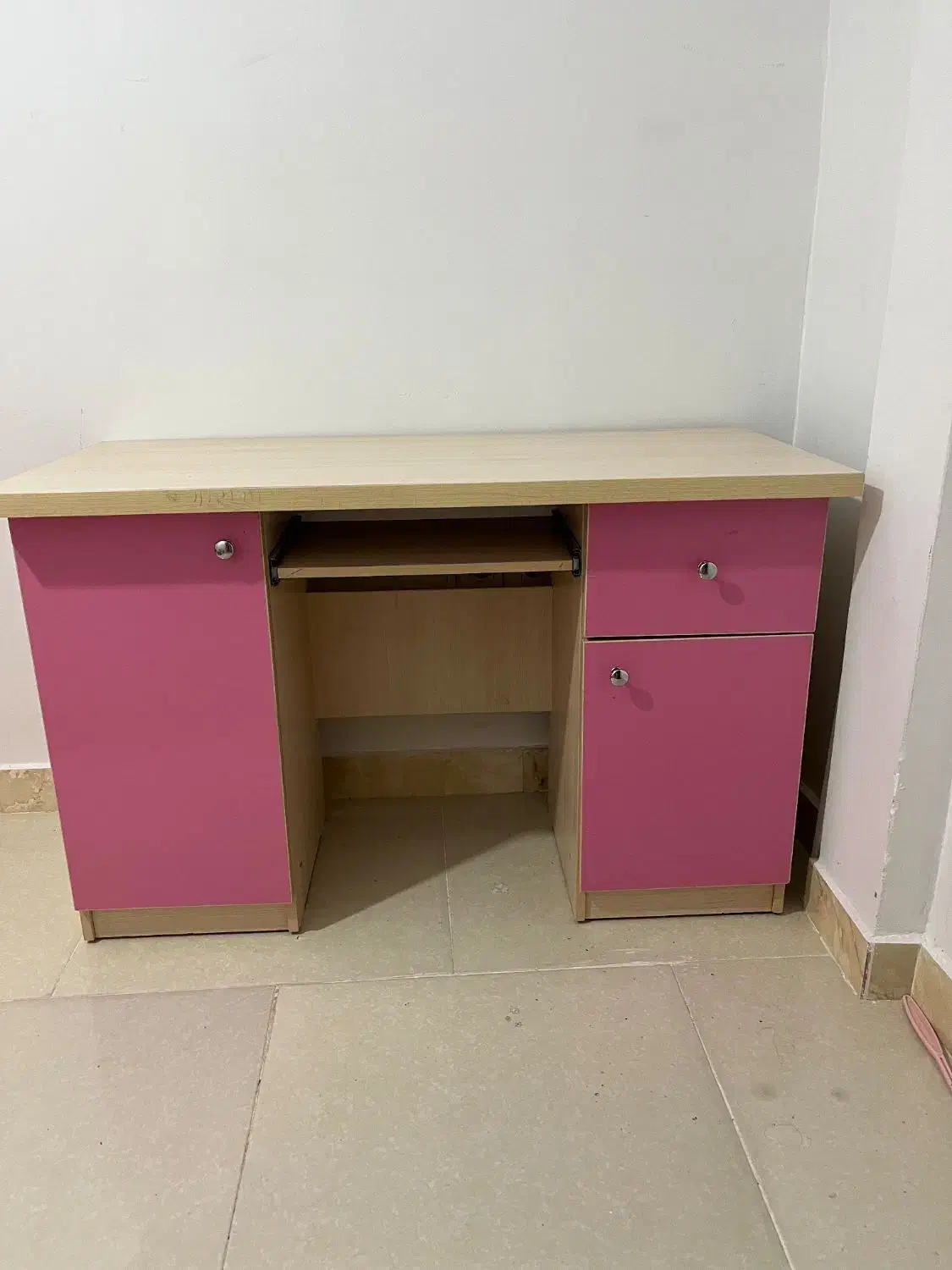 فروش میز کامپیوتر و ترازو|میز تحریر و کامپیوتر|گرمسار, |دیوار