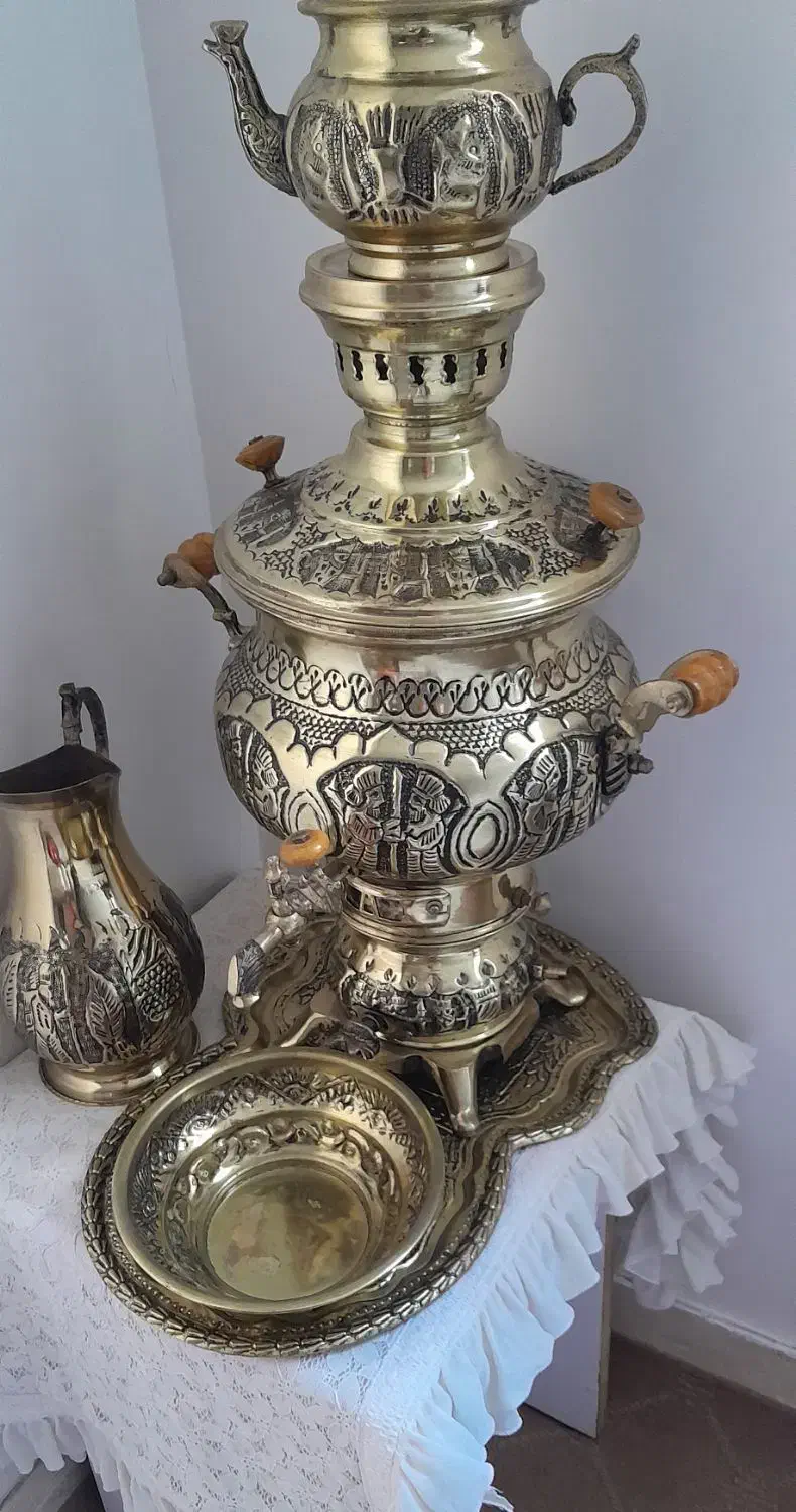 سماور سیاه قلم بسیار زیبا و انتیک نو نو اک|کلکسیون اشیاء عتیقه|ارومیه, |دیوار