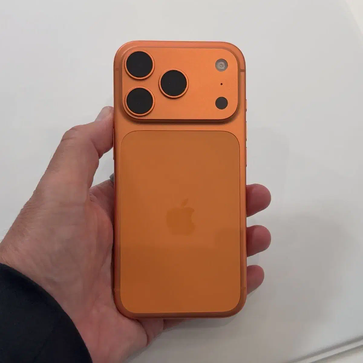 اپل iPhone 17 Pro Max با حافظهٔ ۲۵۶ گیگابایت|موبایل|تهران, آرارات|دیوار