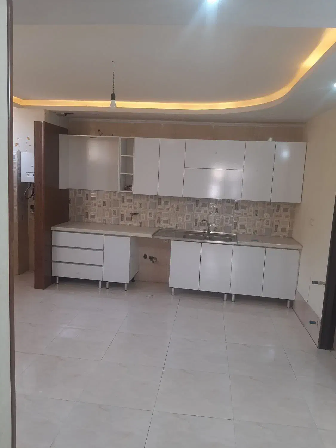 فروش سوییت نقلی دوسال ساخت طبقه همکف|فروش آپارتمان|اصفهان, کوجان|دیوار