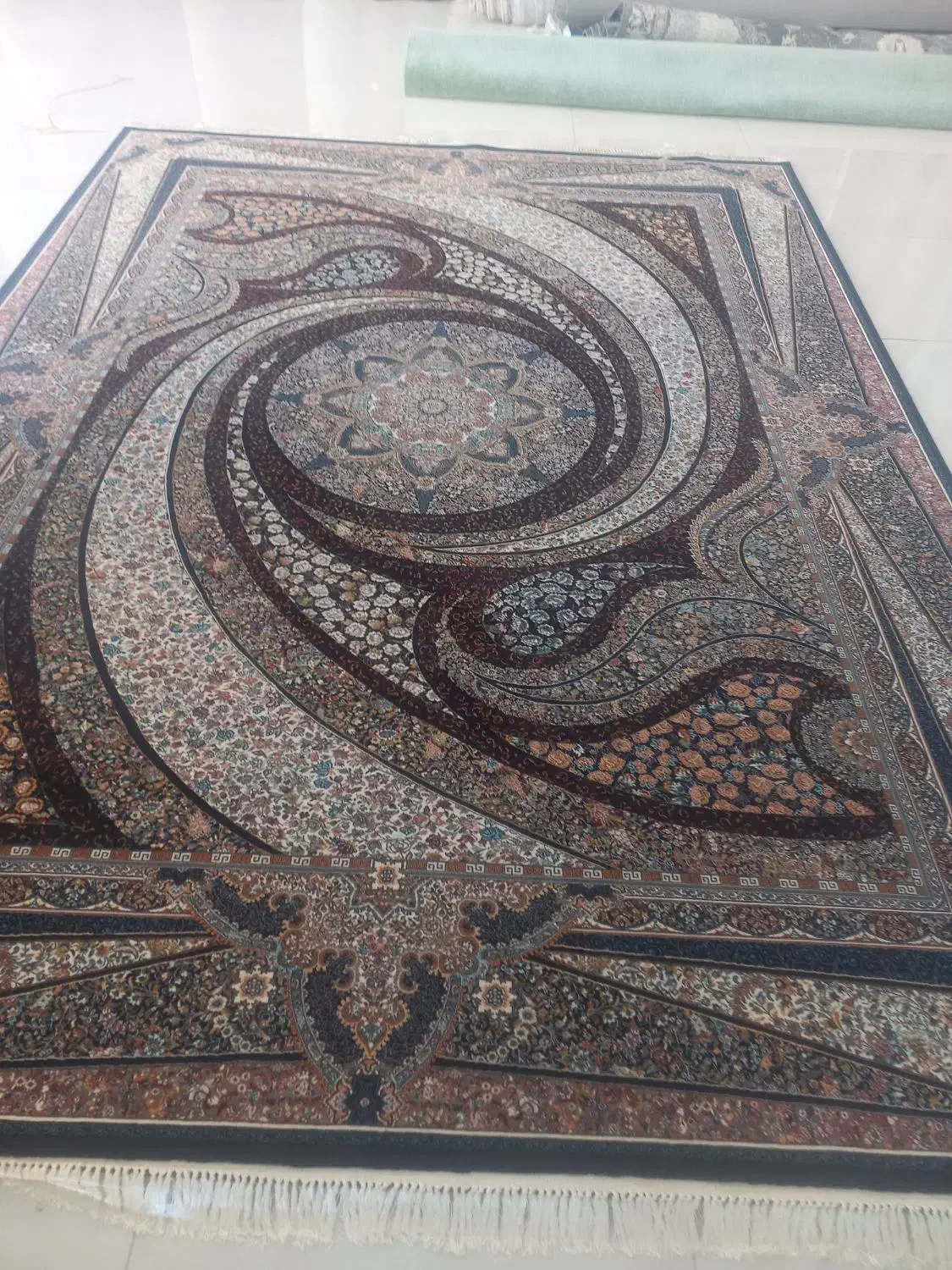 ۱۲متری ۷۰۰شانه درحد نو خیلی عالی|فرش|شاهرود, |دیوار