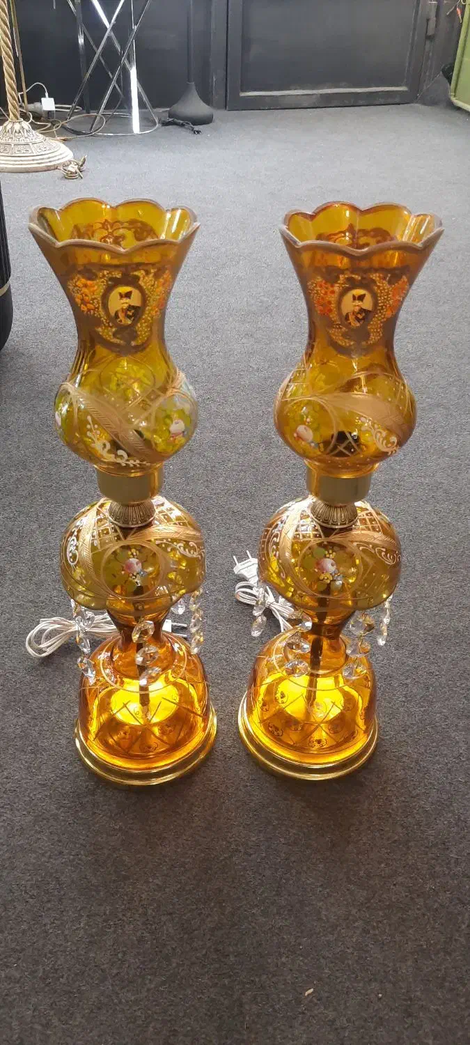 لاله عباسی سالم|لوستر و چراغ آویز|همدان, |دیوار