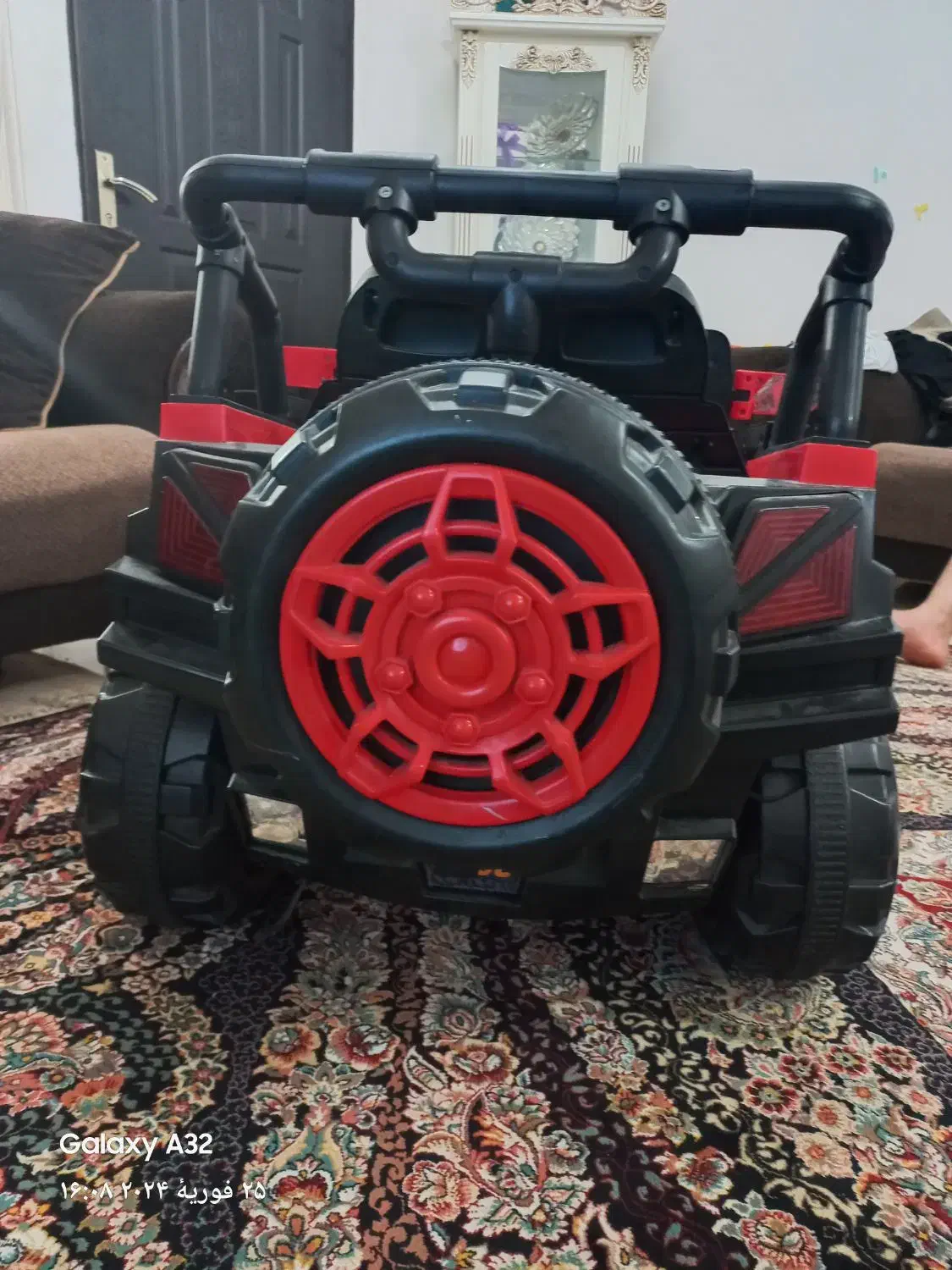 ماشین شارژی درحدنو|اسباببازی بچه|رشت, یخسازی|دیوار