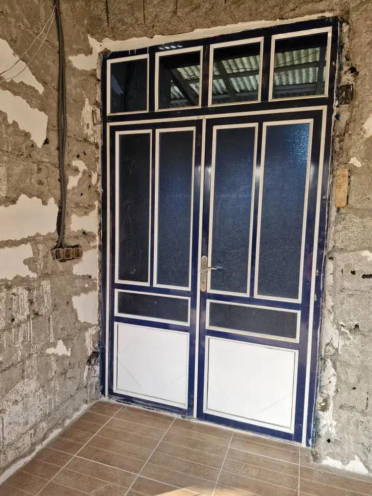 درب ورودی ساختمان آلمینیومی|مصالح و تجهیزات ساختمان|چاف و چمخاله, |دیوار