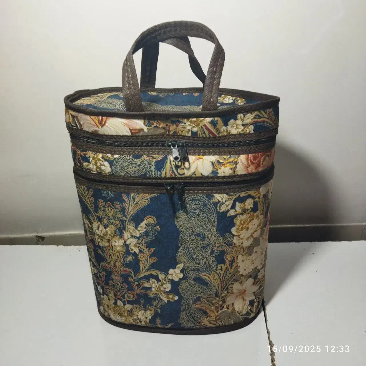 پخش انواع ساک لباس ، کیف دستی ، باکس نظم دهنده|کیف، کفش، کمربند|ساری, |دیوار