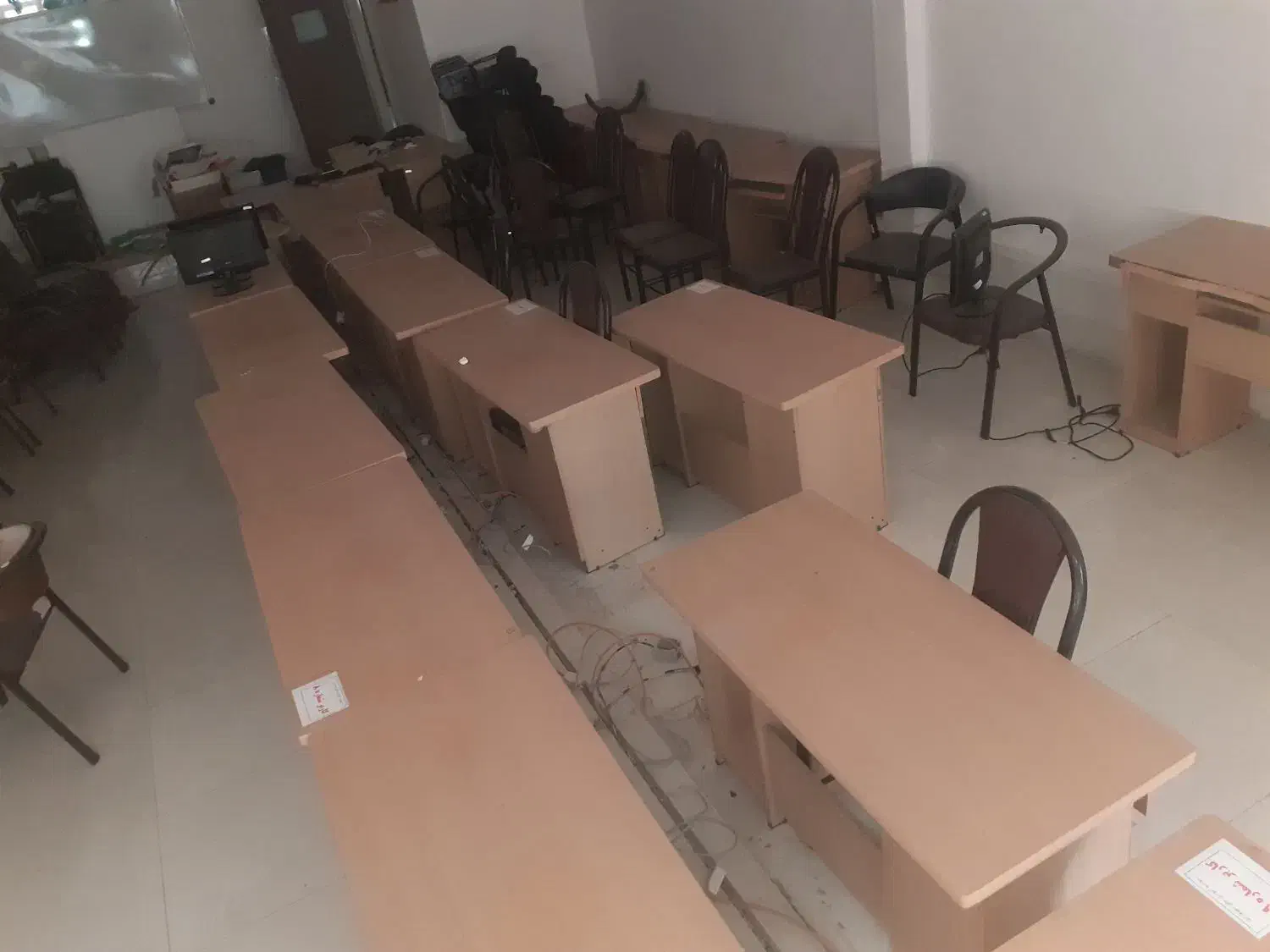 میزتحریر و کامپیوتر ۳۵ عدد|میز تحریر و کامپیوتر|تهران, مختاری|دیوار