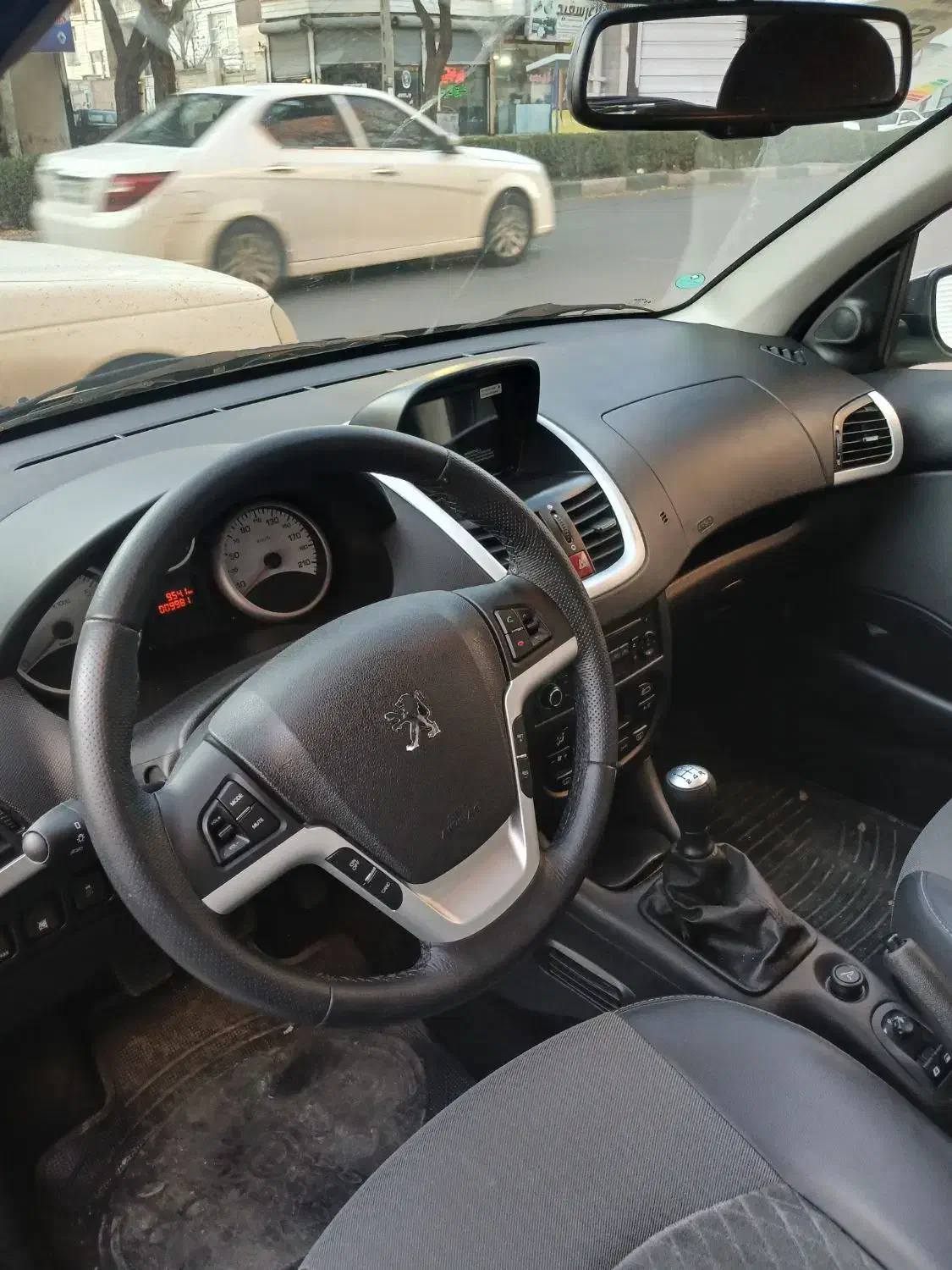 ۲۰۷ پانا دنده ۱۴۰۴|خودرو سواری و وانت|قزوین, |دیوار