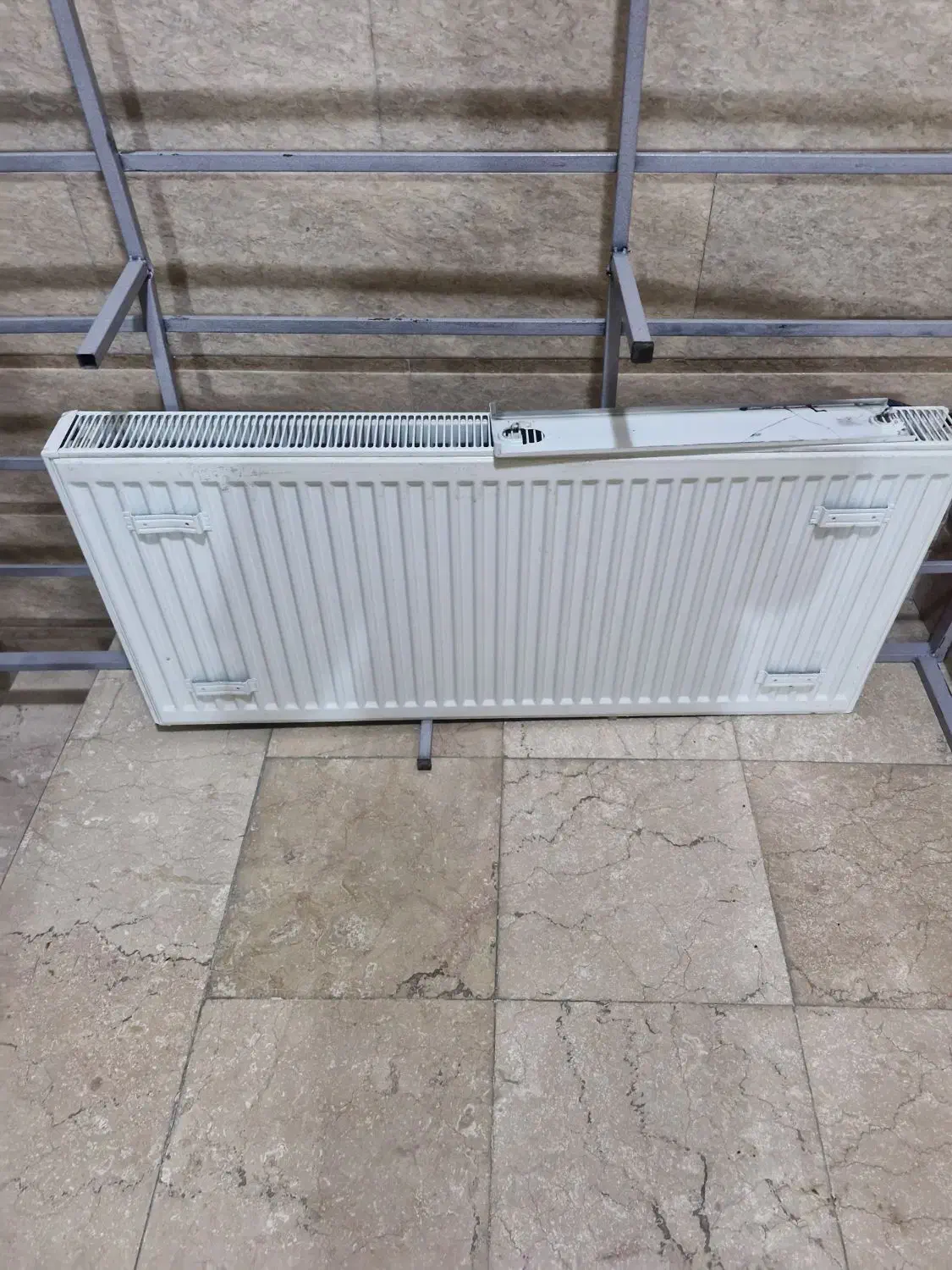 رادیاتور پنلی|آبگرمکن، پکیج، شوفاژ|محمدشهر, محمدشهر|دیوار